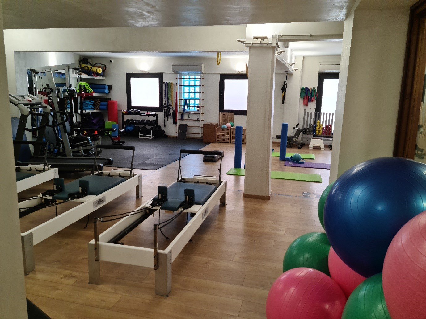 Χώρος Pilates με reformers